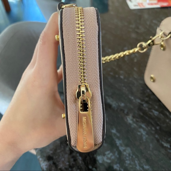 Michael kors wallet purse - Picture 9 of 10